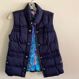 Lily Pulitzer Navy Puff Vest Jacket EUC Size Medium looks brand new!